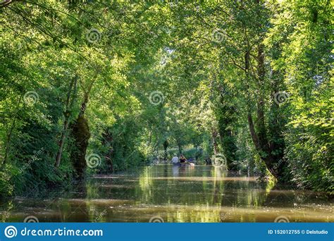 la venecia verde francia|Marais Poitevin: La Venecia Verde de Francia